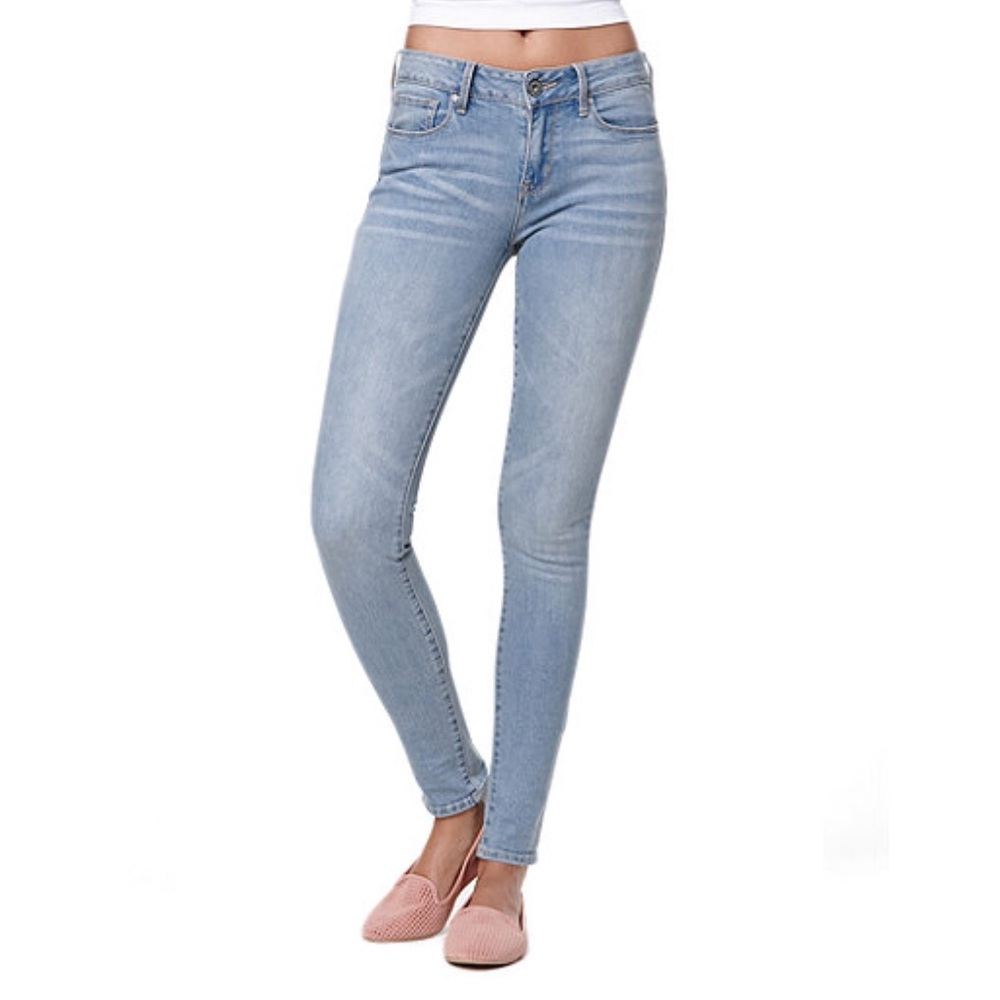 Bullhead Skinny Jeans
